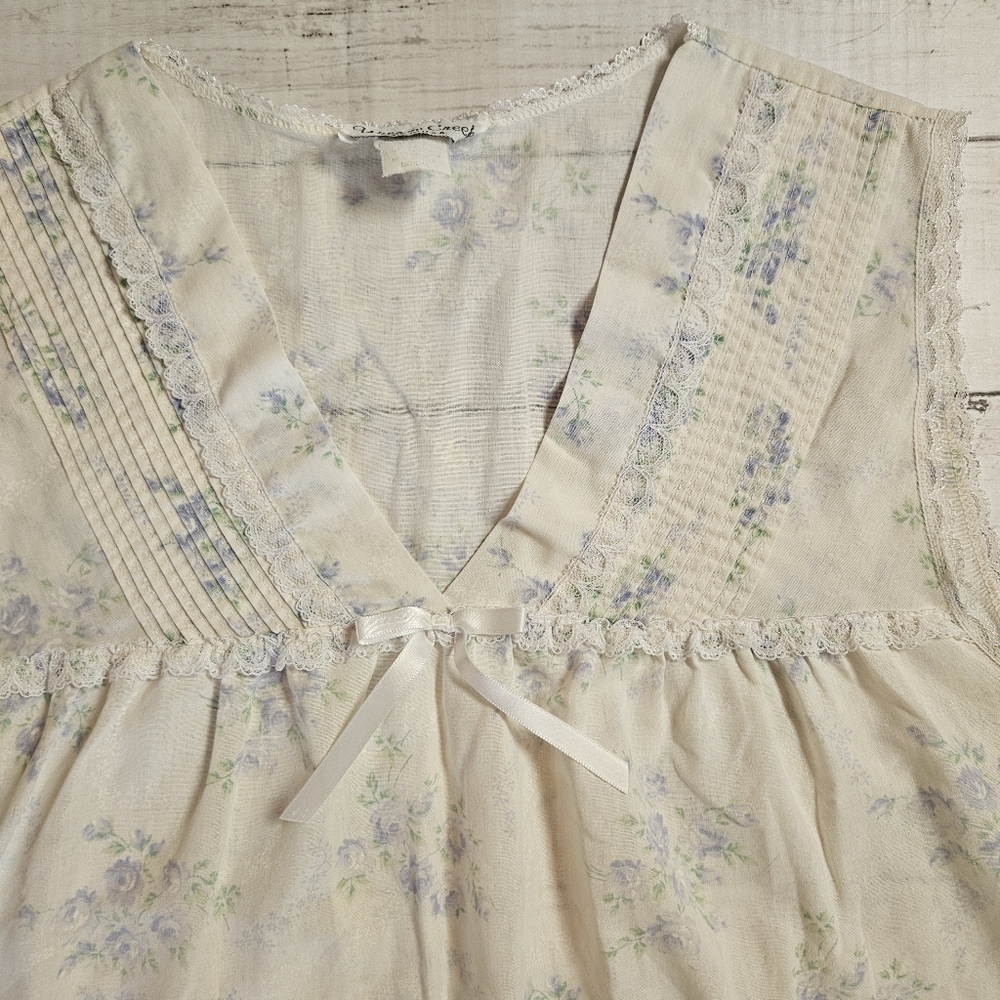 Vintage Willow Creek‎ Floral Nightgown Medium  USA  Lace Granny Cottagecore